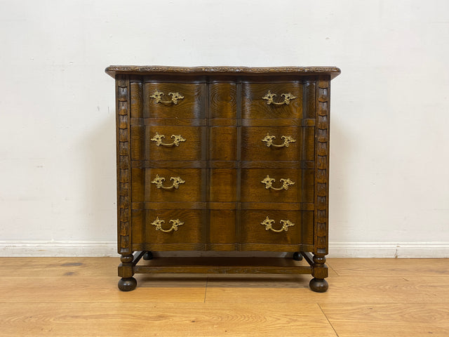 WMK I Hochwertige kleine dänische 1960er Stilmöbel Kommode aus massiver Eiche mit Schubladen und Messinggriffen I Schränkchen Flur Wäschekommode Dresser Barock Rokoko Vintage Berlin Augsburg Wolfsburg