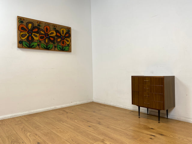 WMK I Hübsche kleine dunkle 70er Jahre DDR Kommode mit Schubladen , formschönen Messinggriffen & Metallfüßen I Schränkchen Tisch Nacht Wäsche Flur Beistell Bad Retro Vintage VEB Berlin Hamburg Bochum