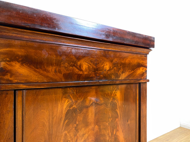 WMK I Wunderschöne kleine antike Kommode aus vollem Holz in Mahagoni mit Schublade und Klappe I Schrank Flurkommode Wäschekommode Konsole Phonoschrank Biedermeier Vintage Berlin Stuttgart Düsseldorf