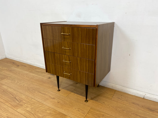 WMK I Hübsche kleine dunkle 70er Jahre DDR Kommode mit Schubladen , formschönen Messinggriffen & Metallfüßen I Schränkchen Tisch Nacht Wäsche Flur Beistell Bad Retro Vintage VEB Berlin Hamburg Bochum