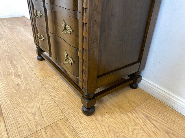 WMK I Hochwertige kleine dänische 1960er Stilmöbel Kommode aus massiver Eiche mit Schubladen und Messinggriffen I Schränkchen Flur Wäschekommode Dresser Barock Rokoko Vintage Berlin Augsburg Wolfsburg