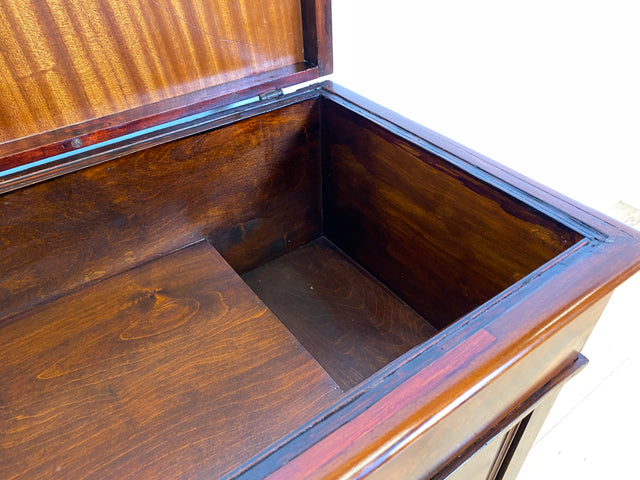 WMK I Wunderschöne kleine antike Kommode aus vollem Holz in Mahagoni mit Schublade und Klappe I Schrank Flurkommode Wäschekommode Konsole Phonoschrank Biedermeier Vintage Berlin Stuttgart Düsseldorf
