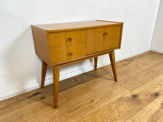 WMK I Stilvolle kleine helle Mid-Century Kommode aus 1966 in Birnbaum mit Schubladen I Lowboard Sideboard Wäschekommode Beistelltisch Nachttisch TV Bank VEB DDR Vintage Retro 60er Berlin Leipzig Köln