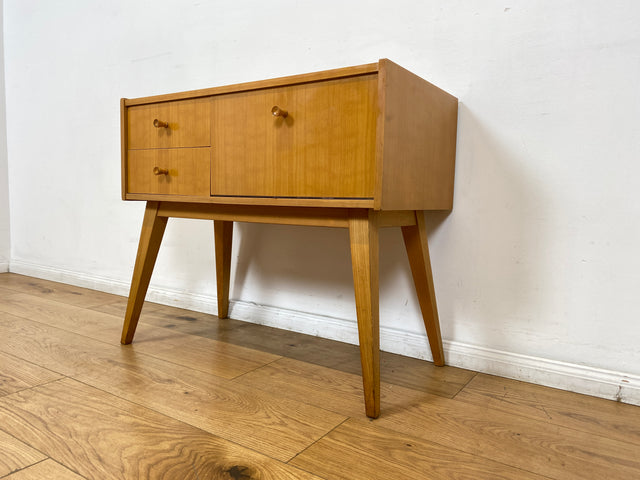 WMK I Stilvolle kleine helle Mid-Century Kommode aus 1966 in Birnbaum mit Schubladen I Lowboard Sideboard Wäschekommode Beistelltisch Nachttisch TV Bank VEB DDR Vintage Retro 60er Berlin Leipzig Köln