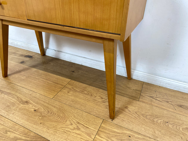 WMK I Stilvolle kleine helle Mid-Century Kommode aus 1966 in Birnbaum mit Schubladen I Lowboard Sideboard Wäschekommode Beistelltisch Nachttisch TV Bank VEB DDR Vintage Retro 60er Berlin Leipzig Köln