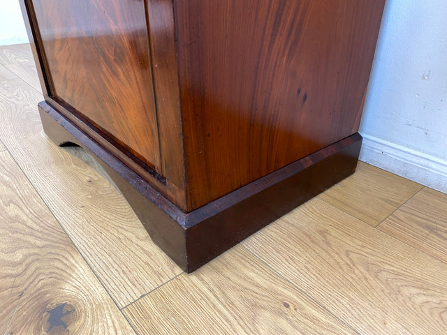 WMK I Wunderschöne kleine antike Kommode aus vollem Holz in Mahagoni mit Schublade und Klappe I Schrank Flurkommode Wäschekommode Konsole Phonoschrank Biedermeier Vintage Berlin Stuttgart Düsseldorf