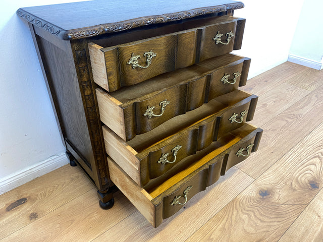 WMK I Hochwertige kleine dänische 1960er Stilmöbel Kommode aus massiver Eiche mit Schubladen und Messinggriffen I Schränkchen Flur Wäschekommode Dresser Barock Rokoko Vintage Berlin Augsburg Wolfsburg