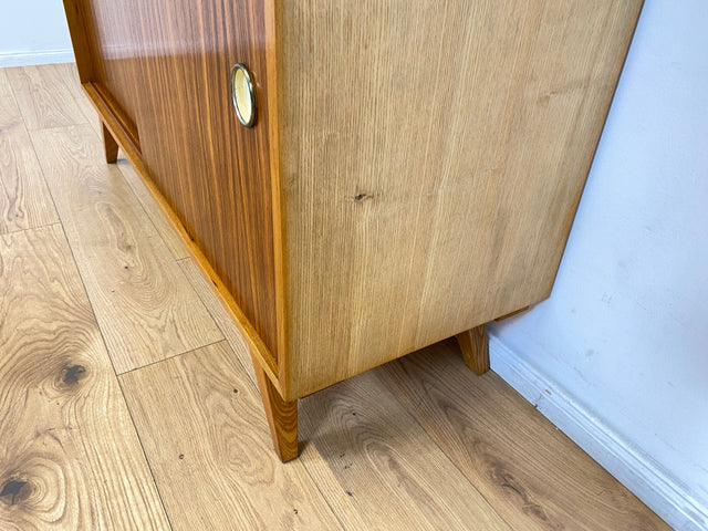 WMK I Stilvolles Mid-Century Highboard mit verspiegelter Vitrine & Schiebetüren I Wohnzimmerschrank Sideboard Regalwand Regal Bücherregal Bücherschrank Bar Barschrank Vintage 60er Berlin Köln Koblenz
