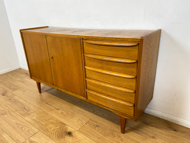 WMK I Stilvolles Mid-Century Sideboard in Eiche mit Schubladen I Kommode Schrank Wohnzimmerschrank Anrichte Lowboard TV-Schrank TV-Board Vintage DDR Berlin Dresden Bayern Frankfurt