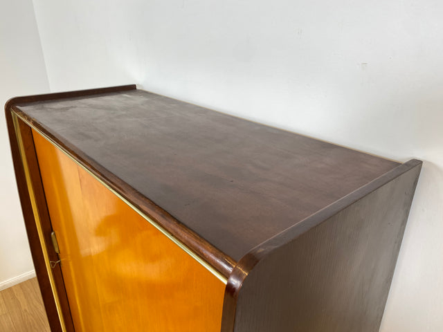 WMK # Formschöner & gut erhaltener Mid-Century Wäscheschrank mit Schiebetüren # Schrank Kleiderschrank Flurschrank Schuhschrank Highboard Sideboard Rockabilly Vintage 50er 60er Berlin München Dresden