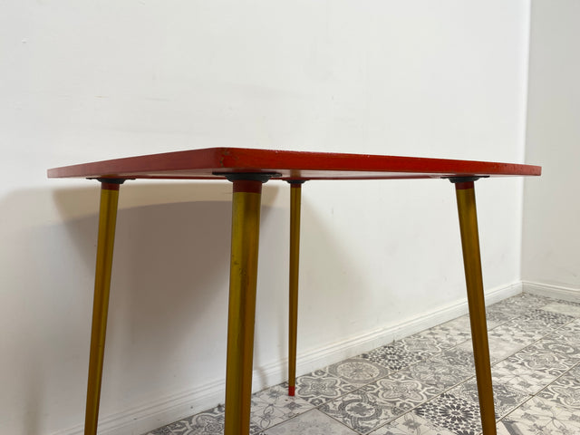 WMK # Freundlicher und gut erhaltener Mid-Century Couchtisch im Chochloma Stil handbemalter Oberfläche & konischen Füßen # Wohnzimmertisch Coffee Table Beistelltisch Nierentisch Vintage 50er 60er