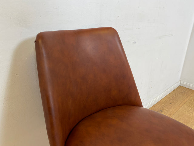 WMK I Versand I Kultiger und sehr gut erhaltener Mid-Century DDR Cocktailsessel mit braunem Kunstlederbezug