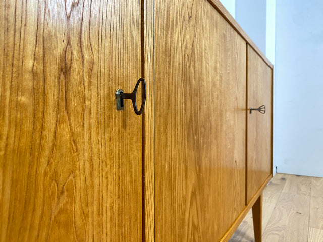 WMK I Stilvolles & gut erhaltenes Mid-Century Designer Sideboard 602/H aus 1961 von Franz Ehrlich für VEB Hellerau in Senesche I Kommode Wäschekommode TV Lowboard Anrichte Vintage Berlin Leipzig Kiel