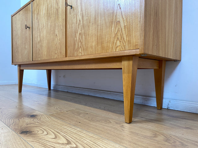 WMK I Stilvolles & gut erhaltenes Mid-Century Designer Sideboard 602/H aus 1961 von Franz Ehrlich für VEB Hellerau in Senesche I Kommode Wäschekommode TV Lowboard Anrichte Vintage Berlin Leipzig Kiel