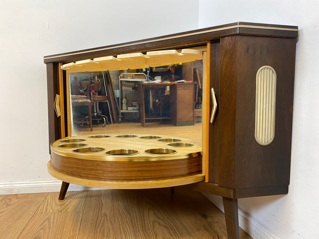 WMK I Seltene Mid-Century Eckkommode mit drehbarem verspiegeltem Barfach & Schiebetüren I Barkommode Barschrank Eckschrank Kommode Bar Minibar Hausbar 50er 60er Vintage Rockabilly Berlin Hamburg Köln