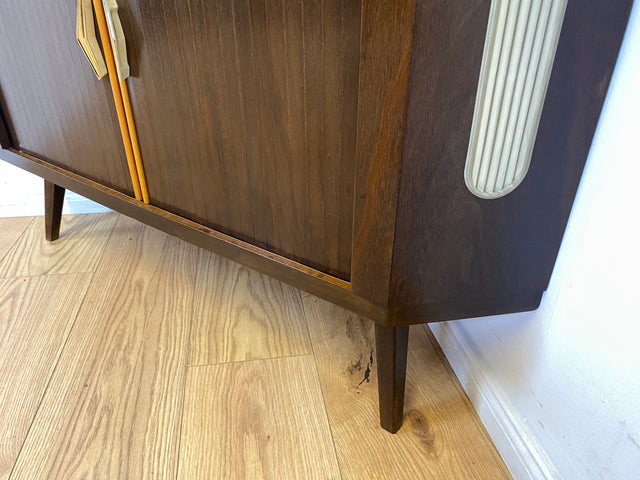 WMK I Seltene Mid-Century Eckkommode mit drehbarem verspiegeltem Barfach & Schiebetüren I Barkommode Barschrank Eckschrank Kommode Bar Minibar Hausbar 50er 60er Vintage Rockabilly Berlin Hamburg Köln