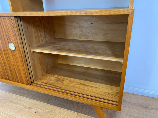 WMK # Stilvolles, minimalistisches Mid-Century Highboard mit verspiegelter Bar & Schiebetüren # Wohnzimmerschrank Sideboard Schrankwand Barschrank Regal Bücherregal Bücherschrank Kommode Vintage 60er
