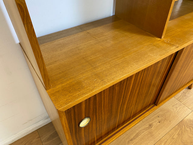 WMK # Stilvolles, minimalistisches Mid-Century Highboard mit verspiegelter Bar & Schiebetüren # Wohnzimmerschrank Sideboard Schrankwand Barschrank Regal Bücherregal Bücherschrank Kommode Vintage 60er
