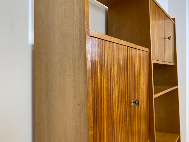 WMK # Stilvolles, minimalistisches Mid-Century Highboard mit verspiegelter Bar & Schiebetüren # Wohnzimmerschrank Sideboard Schrankwand Barschrank Regal Bücherregal Bücherschrank Kommode Vintage 60er
