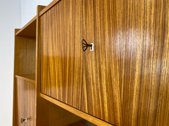 WMK # Stilvolles, minimalistisches Mid-Century Highboard mit verspiegelter Bar & Schiebetüren # Wohnzimmerschrank Sideboard Schrankwand Barschrank Regal Bücherregal Bücherschrank Kommode Vintage 60er