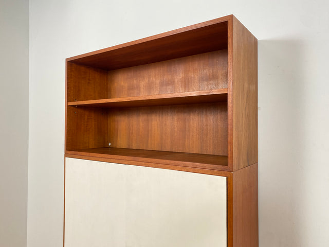 WMK # Stilvolles modulares Mid-Century Highboard, Vollholz in Teak, mit Schubladen & späterer weißer Lackierung # Schrank Bücherschrank Regalwand Schrankwand Regal Sideboard Kommode Teakholz Vintage