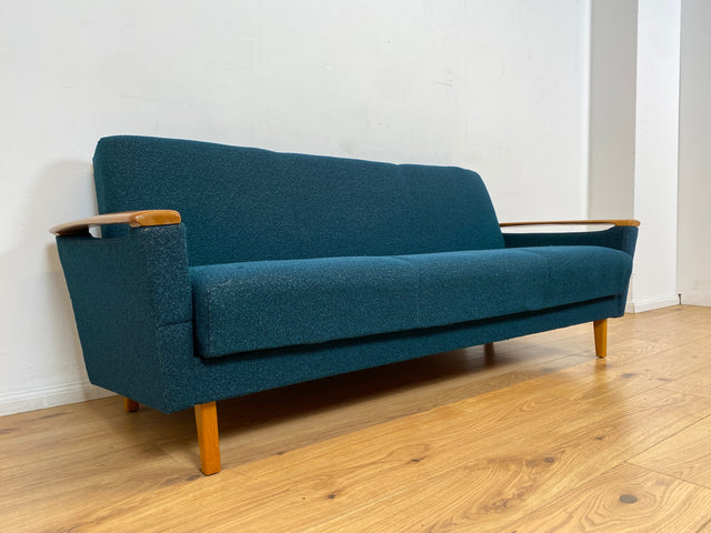 WMK I Stilvolles Mid-Century Klappsofa mit verstellb. Armlehnen, Bettwäschefach & petrol blauem Originalbezug I Sofa Couch 3-Sitzer 3er Daybed Sitzgarnitur Schlaf Klapp Retro Vintage 60er Berlin Köln