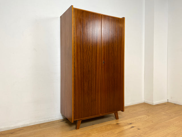 WMK I Versand 85€ I Stilvoller Mid-Century Kleiderschrank aus vollem Holz mit Kleiderstange und konischen Füßen I Schrank Schlafzimmerschrank Wardrobe Vintage 50er 60er Berlin Dresden Niedersachsen