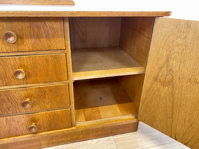 WMK # Hübsche und gut erhaltene Mid-Century Kommode aus vollem Eichenholz mit Schubladen & formschönen Holzgriffen # Sideboard Wäschekommode Schrank Anrichte Lowboard TV-Lowboard Vintage 50er 60er