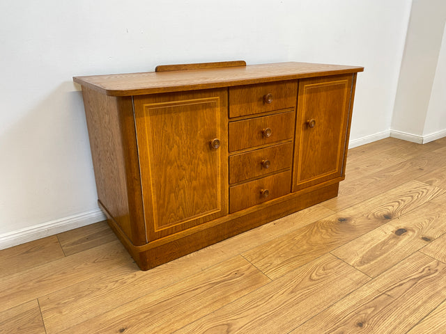WMK # Hübsche und gut erhaltene Mid-Century Kommode aus vollem Eichenholz mit Schubladen & formschönen Holzgriffen # Sideboard Wäschekommode Schrank Anrichte Lowboard TV-Lowboard Vintage 50er 60er