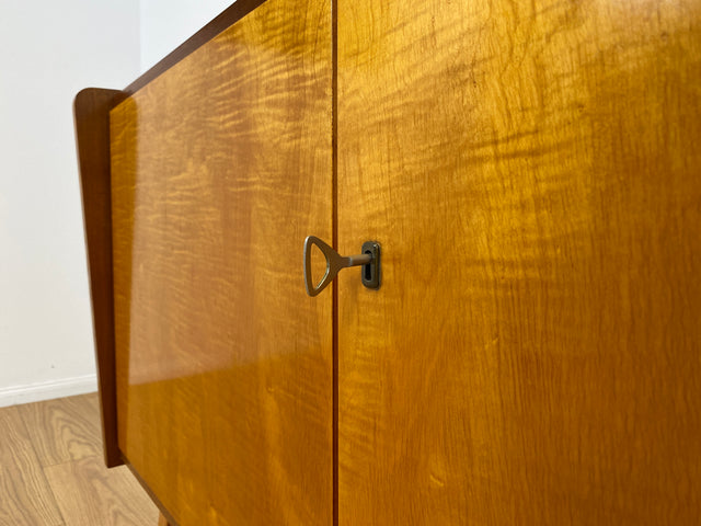 WMK # Stilvolle & geräumige Mid-Century Kommode aus vollem Holz mit schönen konischen Füßen, 1965 # Sideboard Wäschekommode Fernsehkommode Schuhschrank Schuhkommode TV-Lowboard Rockabilly Vintage 60er