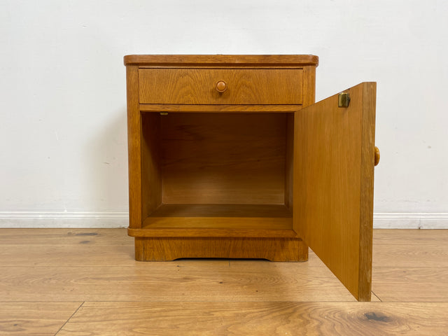 WMK # Hübscher und sehr gut erhaltener Mid-Century Nachttisch aus 1964 in Eichenholz mit Schublade und großem Fach # Nachtschrank Nachtschränkchen Nachtkommode Kommode Bedside Table Vintage 50er 60er