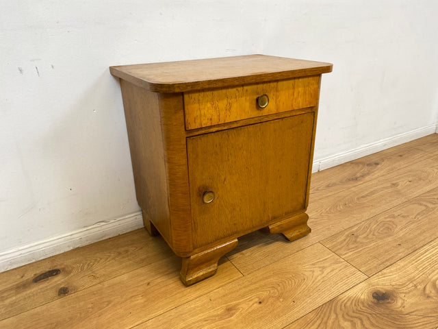 WMK Schöner Mid-Century Nachttisch aus vollem Holz mit Schublade und Messinggriffen