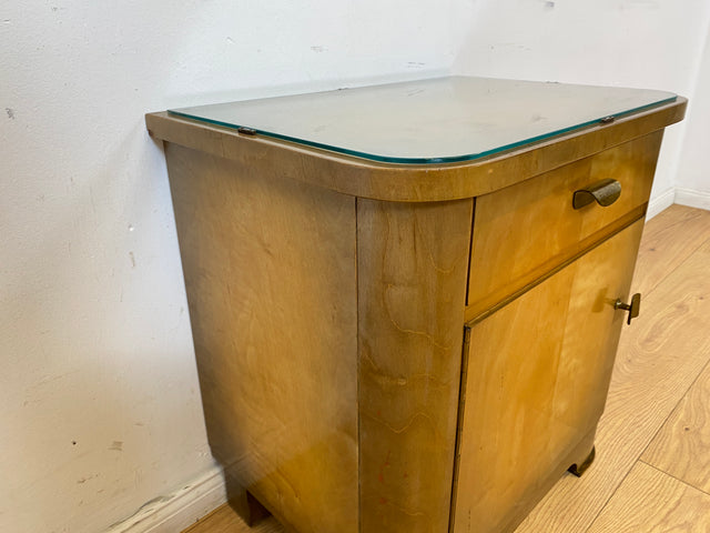 WMK I 1/2 Formschöner und sehr gut erhaltener Mid-Century Nachttisch mit Schublade