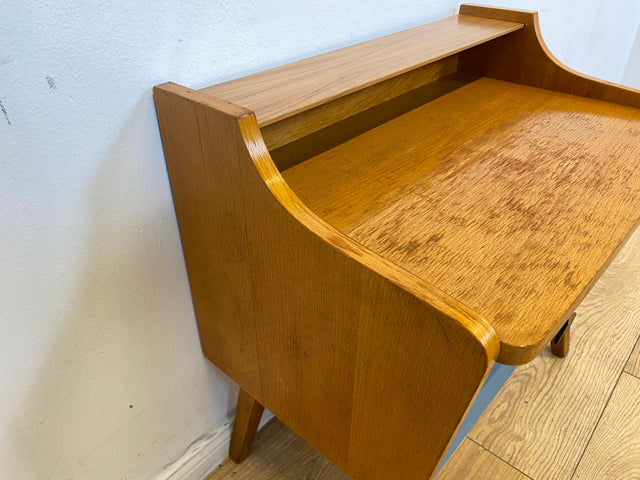 WMK I Seltener Mid-Century Nachttisch mit Schubladen, Messinggriffen & blauen Fronten I Kommode Nachtschrank Nachtschränkchen Beistelltisch Night Stand Vintage 50er 60er Rockabilly Berlin Köln Hanau