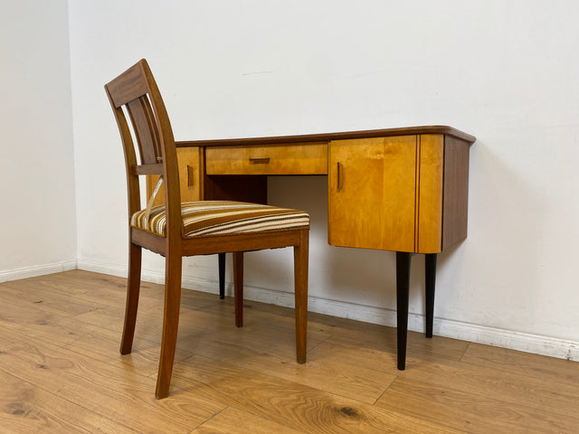 WMK Formschöner kleiner Mid-Century Schreibtisch Modell Dominia von VEB Heidenau mit Schubladen # Desk Arbeitstisch Sekretär Schminktisch Frisiertisch Kinderschreibtisch 50er 60er Rockabilly Vintage