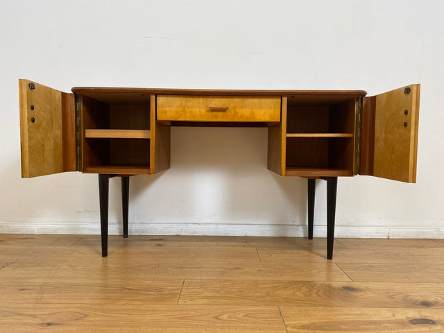 WMK Formschöner kleiner Mid-Century Schreibtisch Modell Dominia von VEB Heidenau mit Schubladen # Desk Arbeitstisch Sekretär Schminktisch Frisiertisch Kinderschreibtisch 50er 60er Rockabilly Vintage