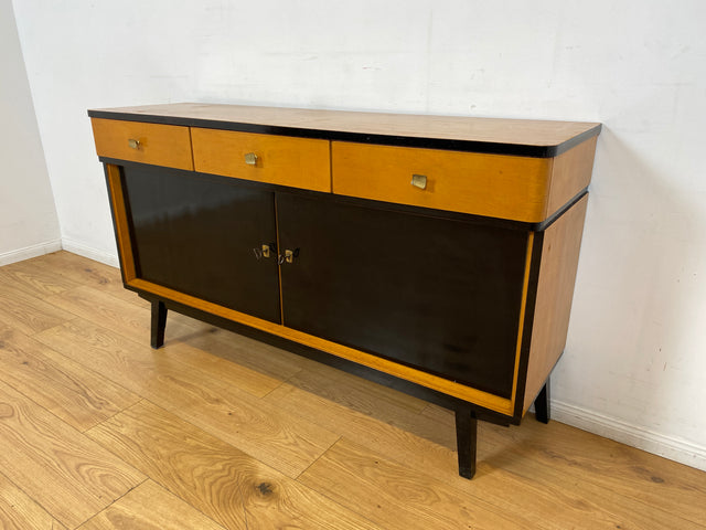 WMK I Sehr schöner Mid-Century Sideboard aus vollem Holz mit Schubladen & Messinggriffen I Anrichte Kommode Schrank Fernsehschrank TV Bank Rockabilly 50er 60er Vintage I Berlin Frankfurt Hamburg