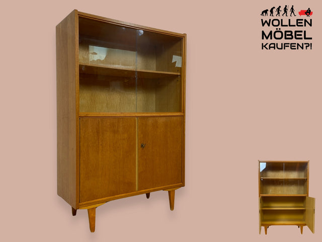 WMK I Raumaufhellende Mid-Century Vitrine aus 1969 in Eiche I Glasvitrine Highboard Schrank Geschirrschrank Bücherschrank Büchervitrine Kommode Sideboard DDR Vintage 60er 70er I Berlin Hamburg Bremen