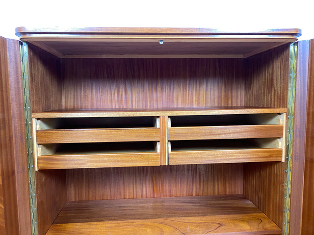 WMK I Hochwertiger Mid-Century Wäscheschrank von 1956 aus vollem Holz mit Schubladen & Intarsien I Schrank Highboard Kleiderschrank Kommode Wäschekommode Schuhschrank Vintage Berlin Leipzig Stuttgart