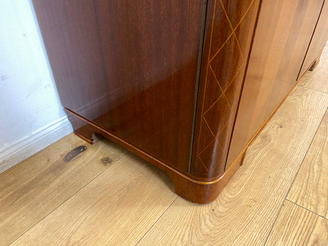 WMK I Hochwertiger Mid-Century Wäscheschrank von 1956 aus vollem Holz mit Schubladen & Intarsien I Schrank Highboard Kleiderschrank Kommode Wäschekommode Schuhschrank Vintage Berlin Leipzig Stuttgart