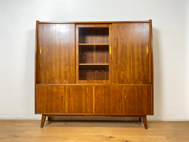 WMK # Besonders schöner Mid-Century Wohnzimmerschrank aus 1961, Vollholz, mit Schiebetüren und Schubladen I Schrank Bücherschrank Büchervitrine Highboard Sideboard Schrankwand 50er 60er Vintage Berlin