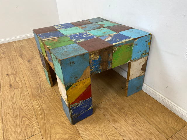 Boatwood by WMK I 100% nachhaltiger Couchtisch aus altem Bootsholz I handgefertigt aus Teakholz massiv I für In & Outdoor I bunter Wohnzimmertisch Beistelltisch Sofatisch Coffee Table Würfel Treibholz