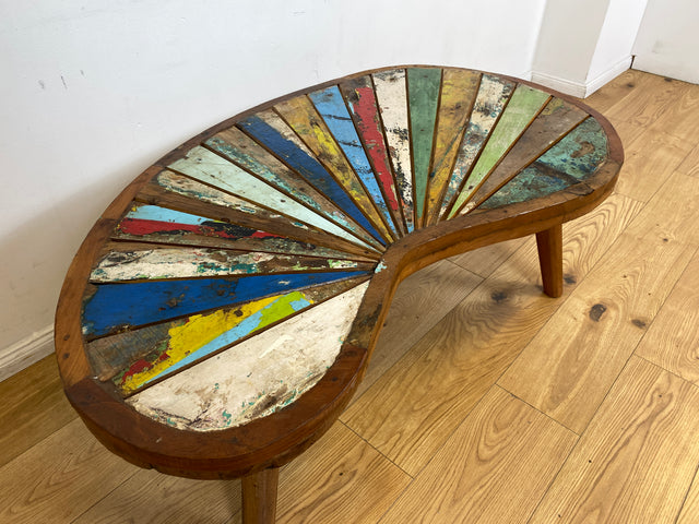 Boatwood by WMK I Einzigartiger bunter Nierentisch aus altem Bootsholz I ein handmade Unikat aus massivem Teakholz in Originalfarben I Couchtisch Wohnzimmertisch Coffee Table Berlin Hamburg Duisburg