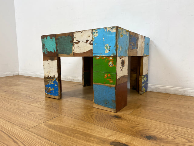 Boatwood by WMK I 100% nachhaltiger Couchtisch aus altem Bootsholz I handgefertigt aus Teakholz massiv I für In & Outdoor I bunter Wohnzimmertisch Beistelltisch Sofatisch Coffee Table Würfel Treibholz (Kopie)