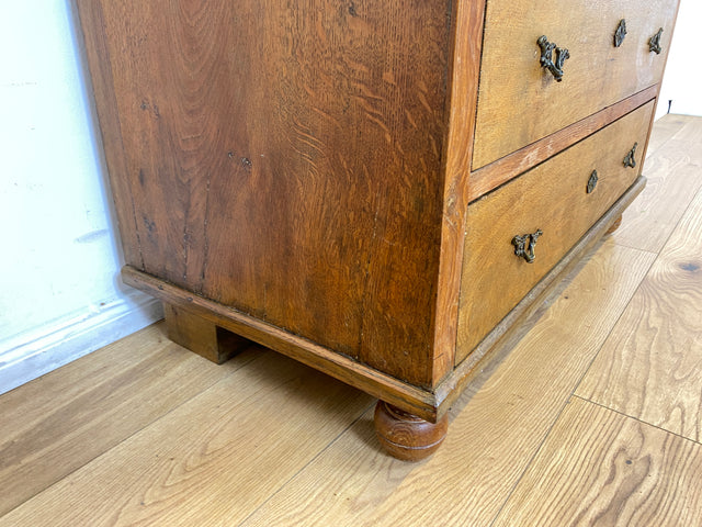 WMK I Imposante nordische antike Kommode aus massiver Eiche mit Schubladen & Messinggriffen I Bauernkommode Wäschekommode Schubladenkommode Wickelkommode Schrank Anrichte Cabinet Chest Vintage Berlin