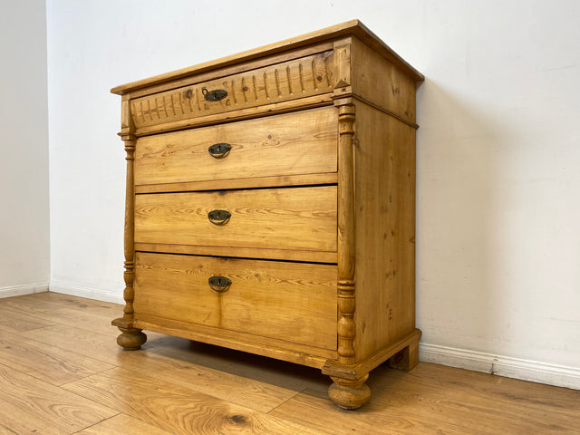 WMK I Wunderschöne nordische antike Kommode aus vollem Holz mit Schubladen und Messingbeschlägen I Schrank Flur Weichholz Wäsche Wickel Bauern Landhaus Vintage Biedermeier Berlin Dresden Regensburg