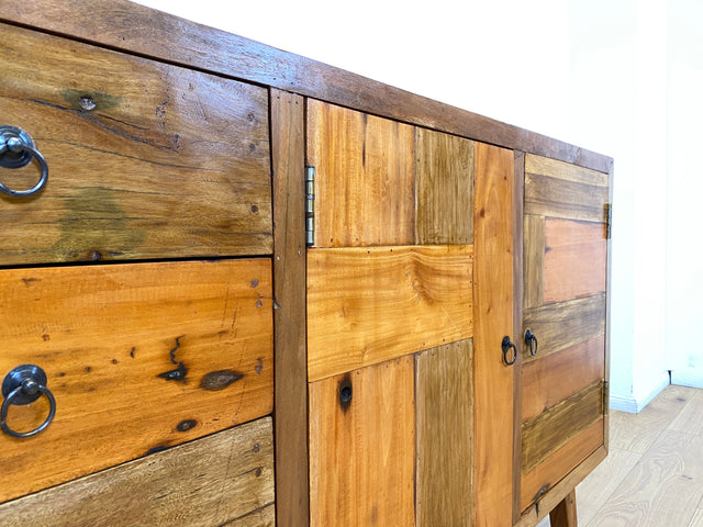 Boatwood by WMK I Nachhaltiges Sideboard aus altem Bootsholz mit Schubladen I handgefertigtes Unikat I Teakholz massiv I Schrank Wäschekommode Kommode Anrichte TV Lowboard Bootsmöbel Teak Berlin Köln