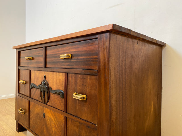 WMK I Nordische antike Kommode aus vollem Holz mit Schubladen & Originalgriffen I Schrank Anrichte Schubladenkommode Wäschekommode Sideboard Wickelkommode Jugendstil Art Deco Vintage Berlin Hof Trier