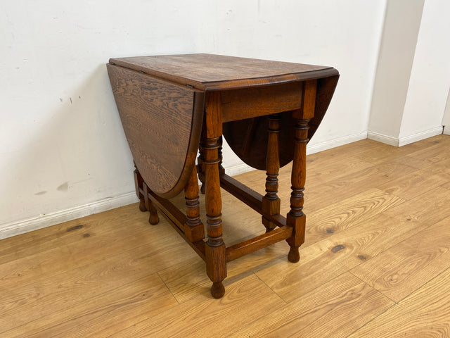 WMK # Schöner ovaler antiker Klapptisch aus Dänemark, aus massiver Eiche, sehr praktisch und gut erhalten I niedriger Esstisch Salontisch Beistelltisch Konsole Spieletisch Table Vintage Berlin Bremen