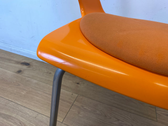 Oranger stapelbarer Stuhl Ibis von Metalmobil Arrredo aus Kunststoff I Stapelstuhl Stapelstühle Plastikstuhl Küchenstuhl Balkonstuhl Konferenzstuhl Bistrostuhl Gastro Space Age Stil I